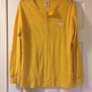 ☀️Victoria Secret Shirt